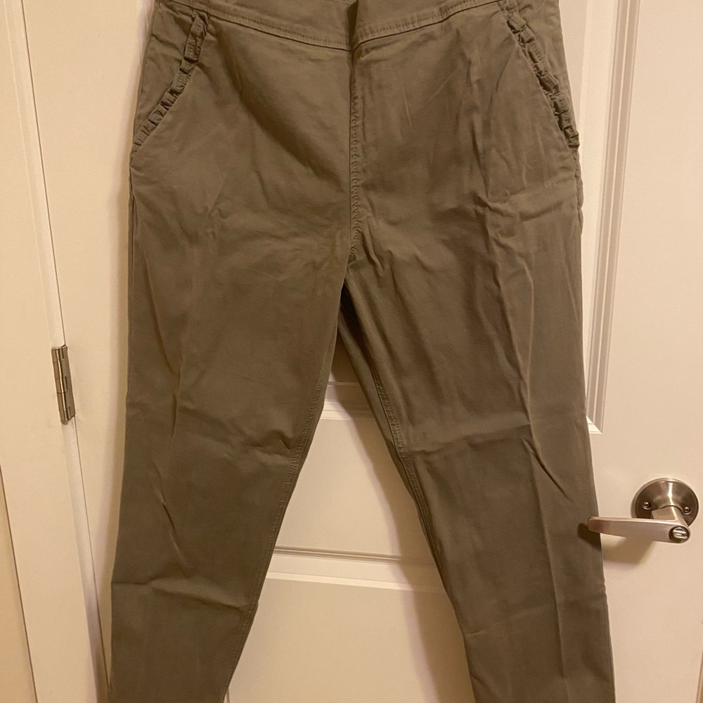 Kate Spade Ruffle Chino - Picture 2 of 3